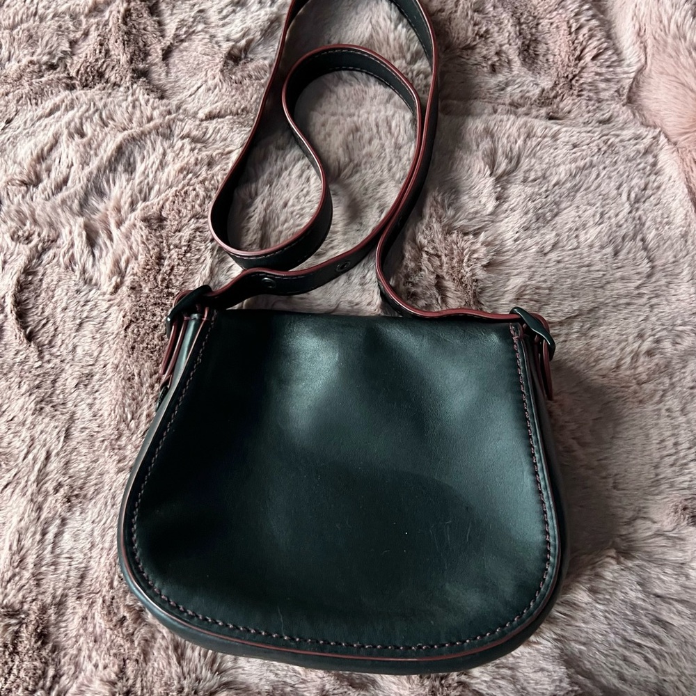 Coach vintage pristine black and red leather